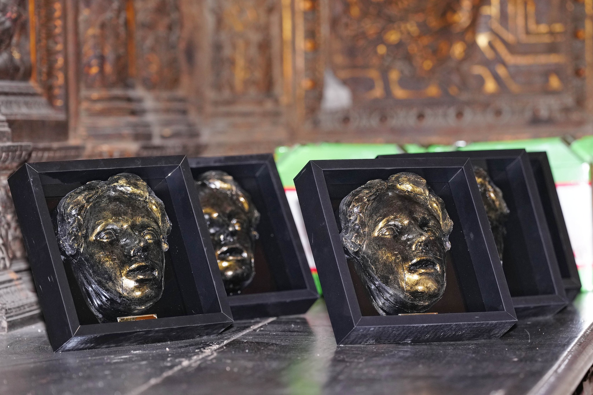 Sculture Premio Per Sempre Scugnizzo, opera di Domenico Sepe Sculture Premio Per Sempre Scugnizzo, opera di Domenico Sepe